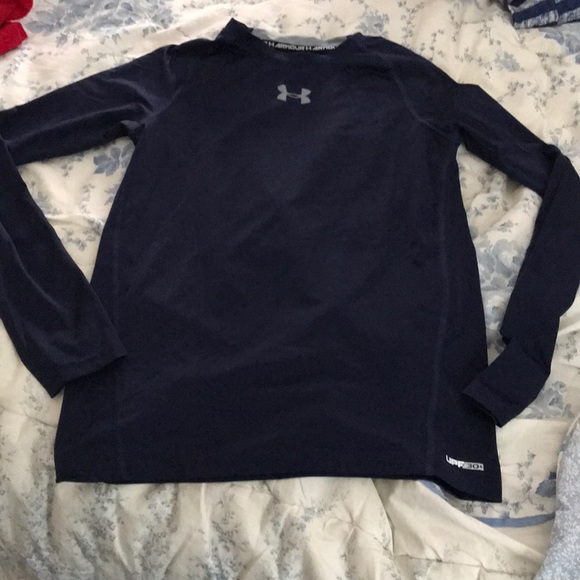 Boys fitted heat gear UA shirt - Picture 1 of 2